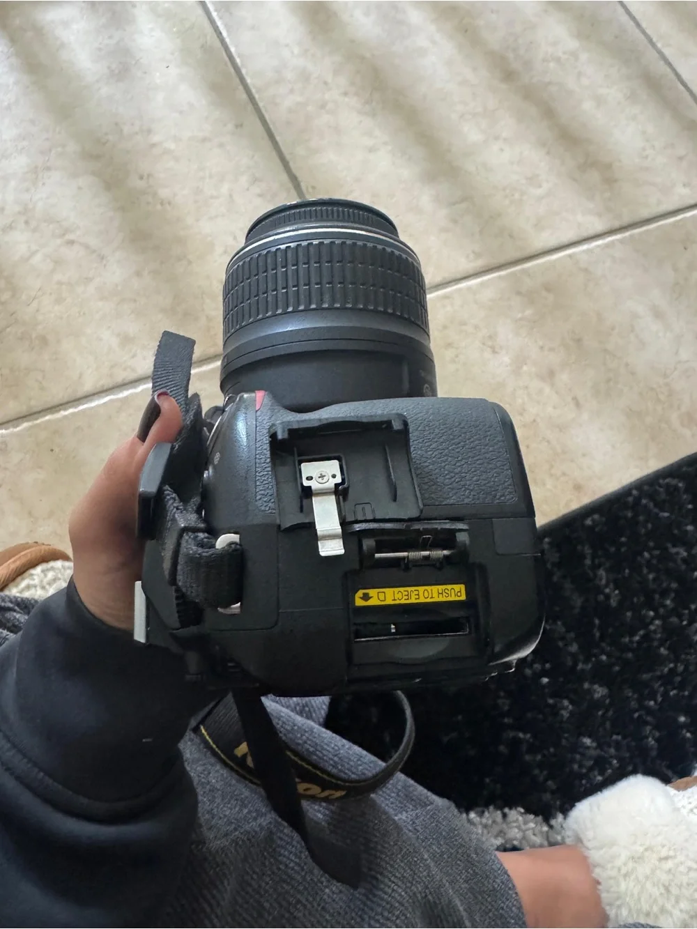 Nikon D5100 DSLR Camera in Black with 18-55mm Lens